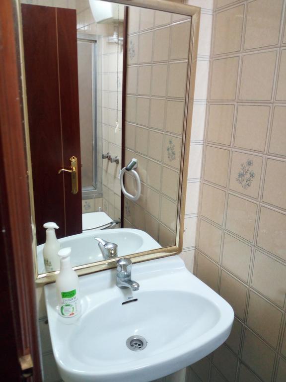 Pension La Principal Torrelavega Εξωτερικό φωτογραφία