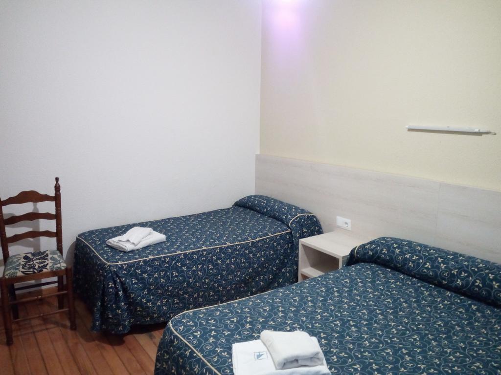 Pension La Principal Torrelavega Εξωτερικό φωτογραφία